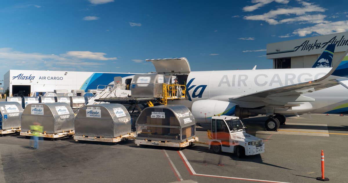 Alaska Air Cargo and LifeCenter NW: A partnership that saves lives